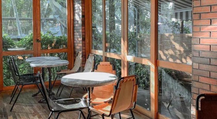 The House Tour Middletown Otel Bandung Dış mekan fotoğraf
