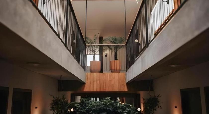 The House Tour Middletown Otel Bandung Dış mekan fotoğraf